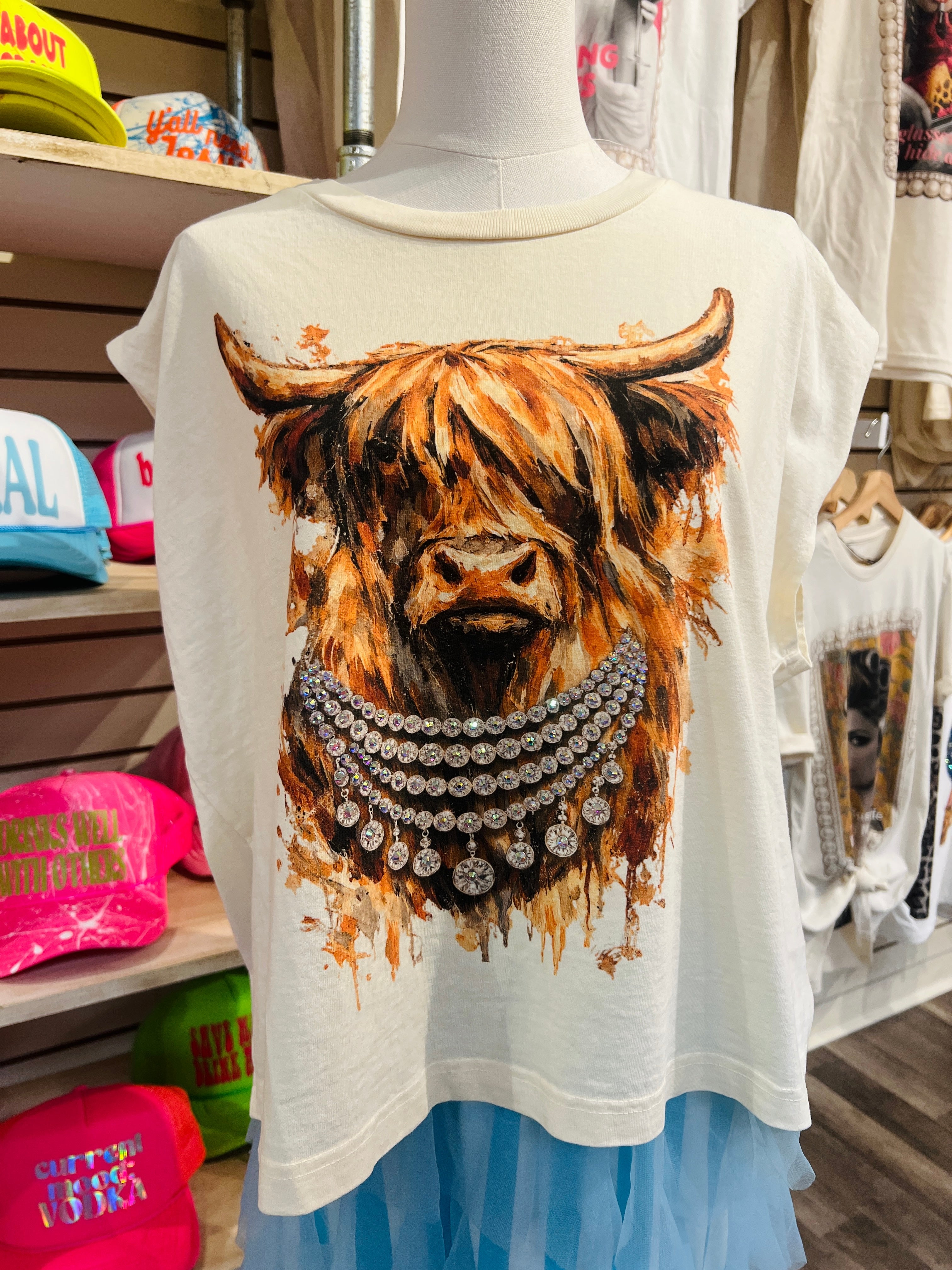 Highland Cow Crystal Cream Muscle Tank Graphic Tee