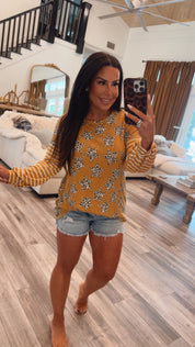 Chic Yellow Star And stripe Lightweight Top