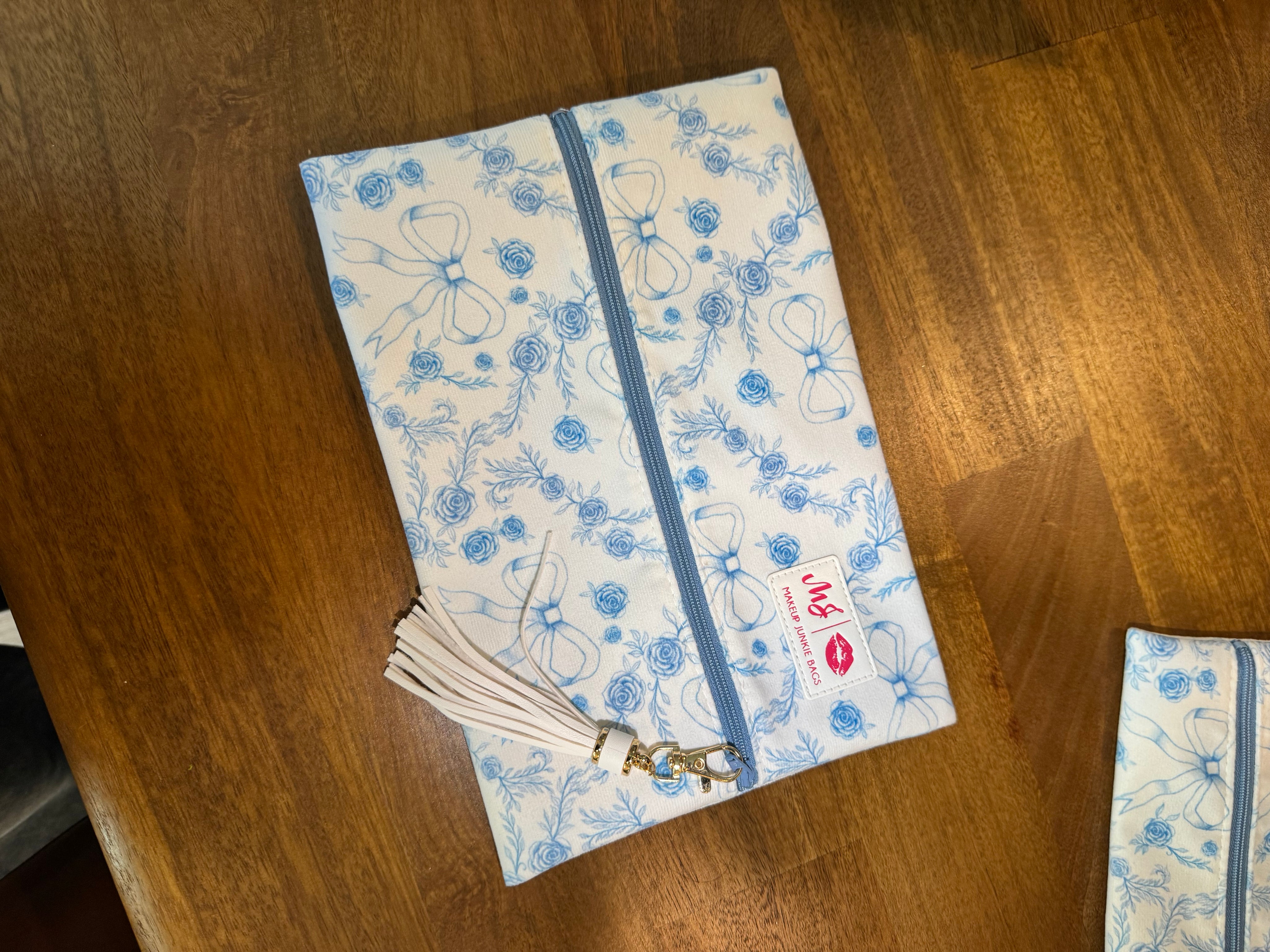 Jeaneane's Custom Make Up Junkie Bag Bows and Roses