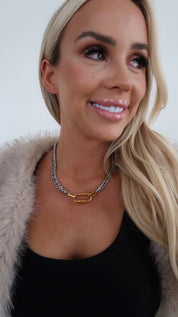 STEPHANIE NECKLACE
