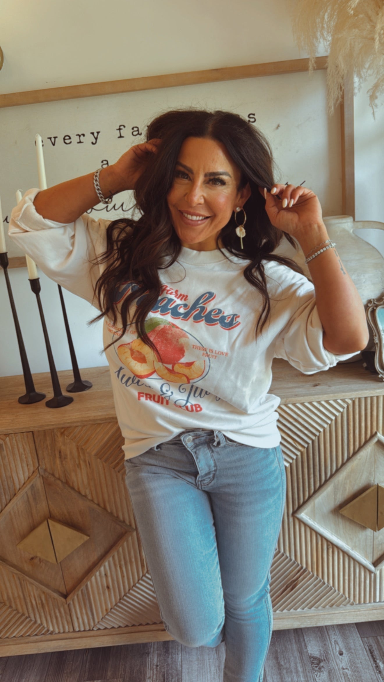 Fresh Farm Peaches Lightweight Crewneck