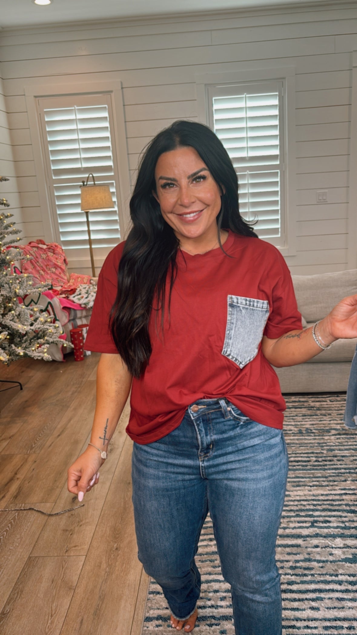 Chic Crewneck Pocket Top