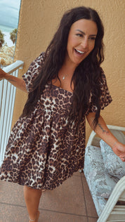 Chic Cheetah Bubble Sleeve Dress