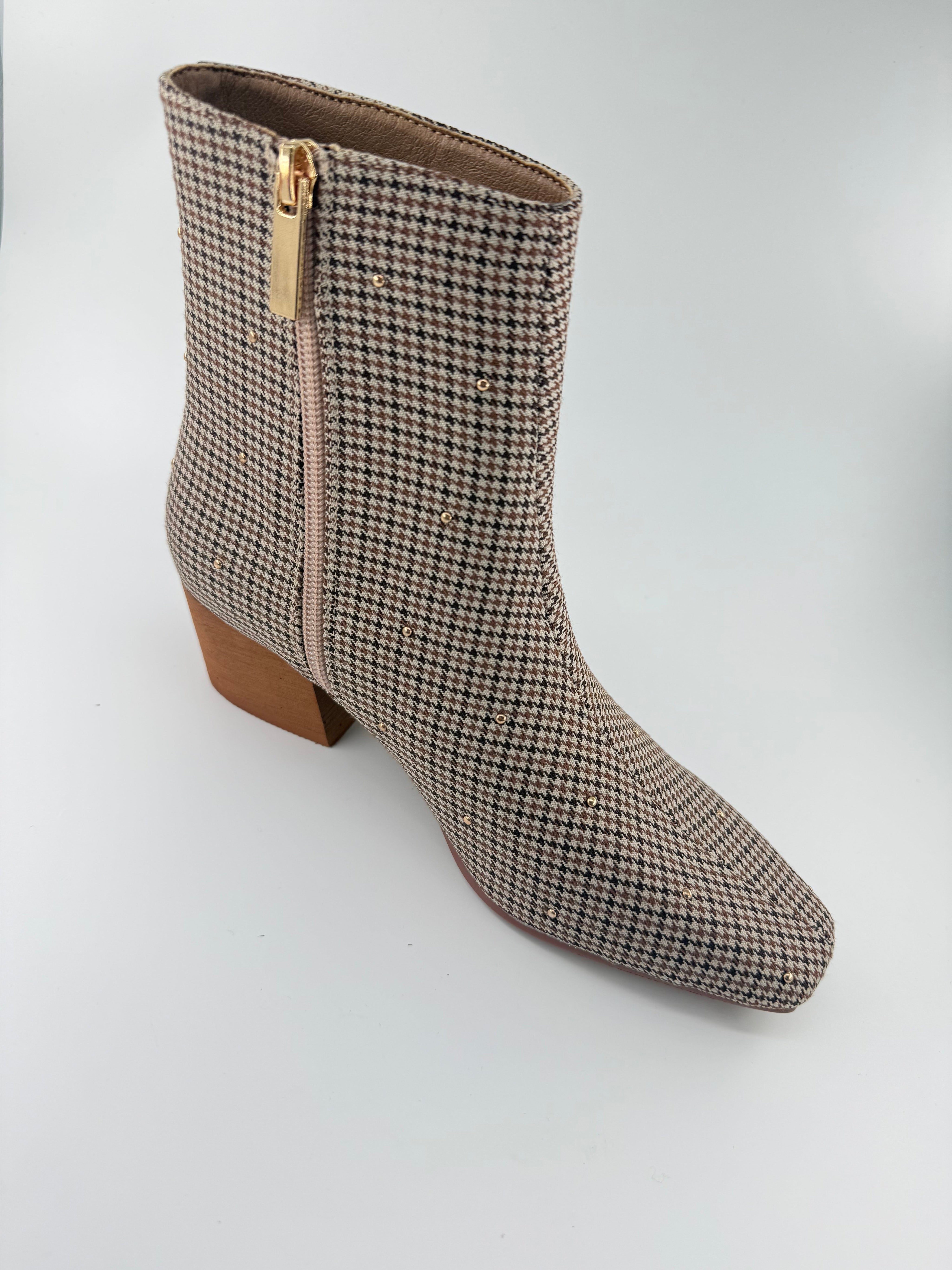 Corky Brown Houndstooth