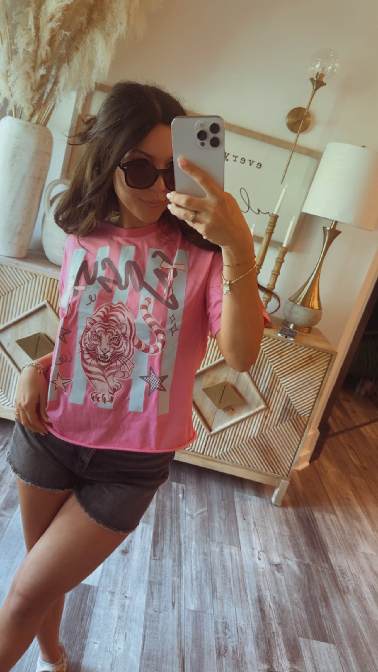 Easy Tiger Graphic Crop