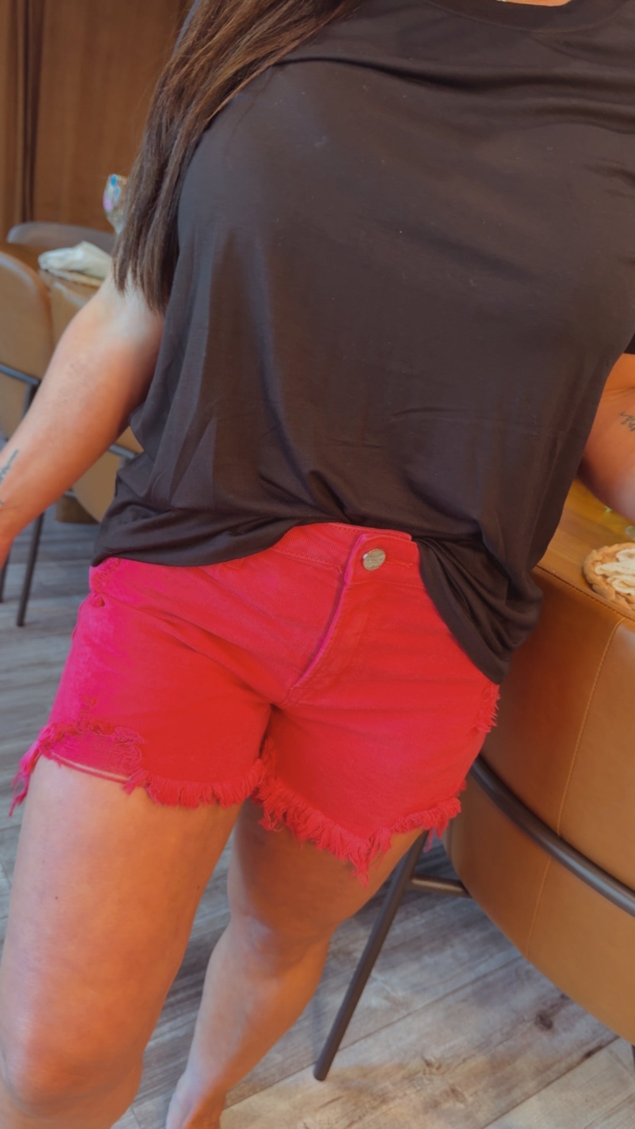 Fuchsia Mid Rise Frayed Hem Shorts