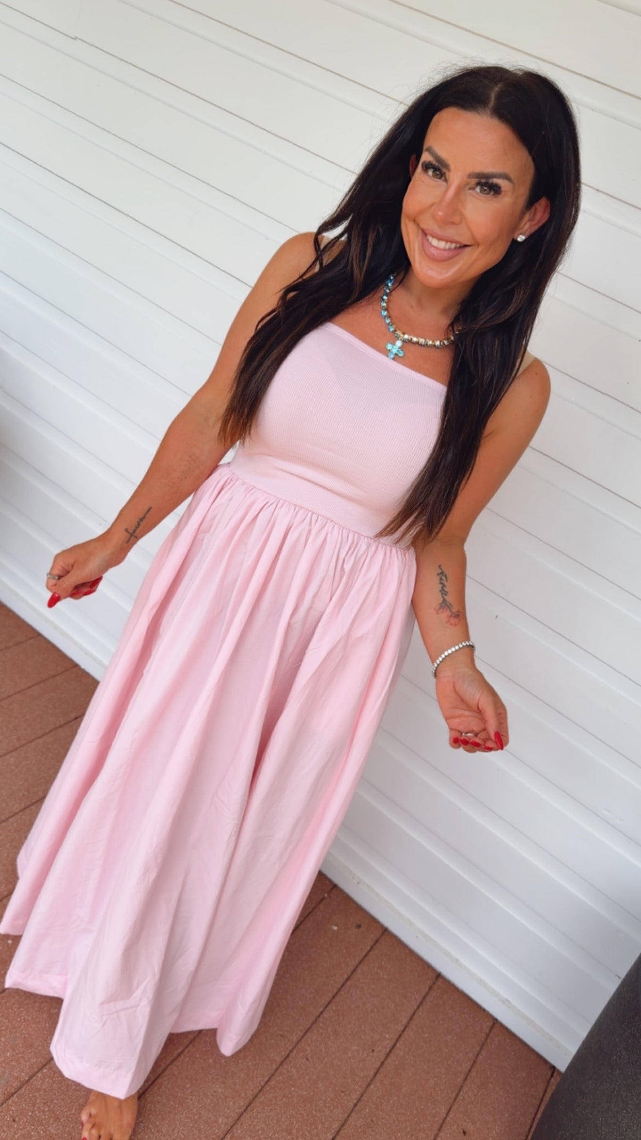 DRESSES