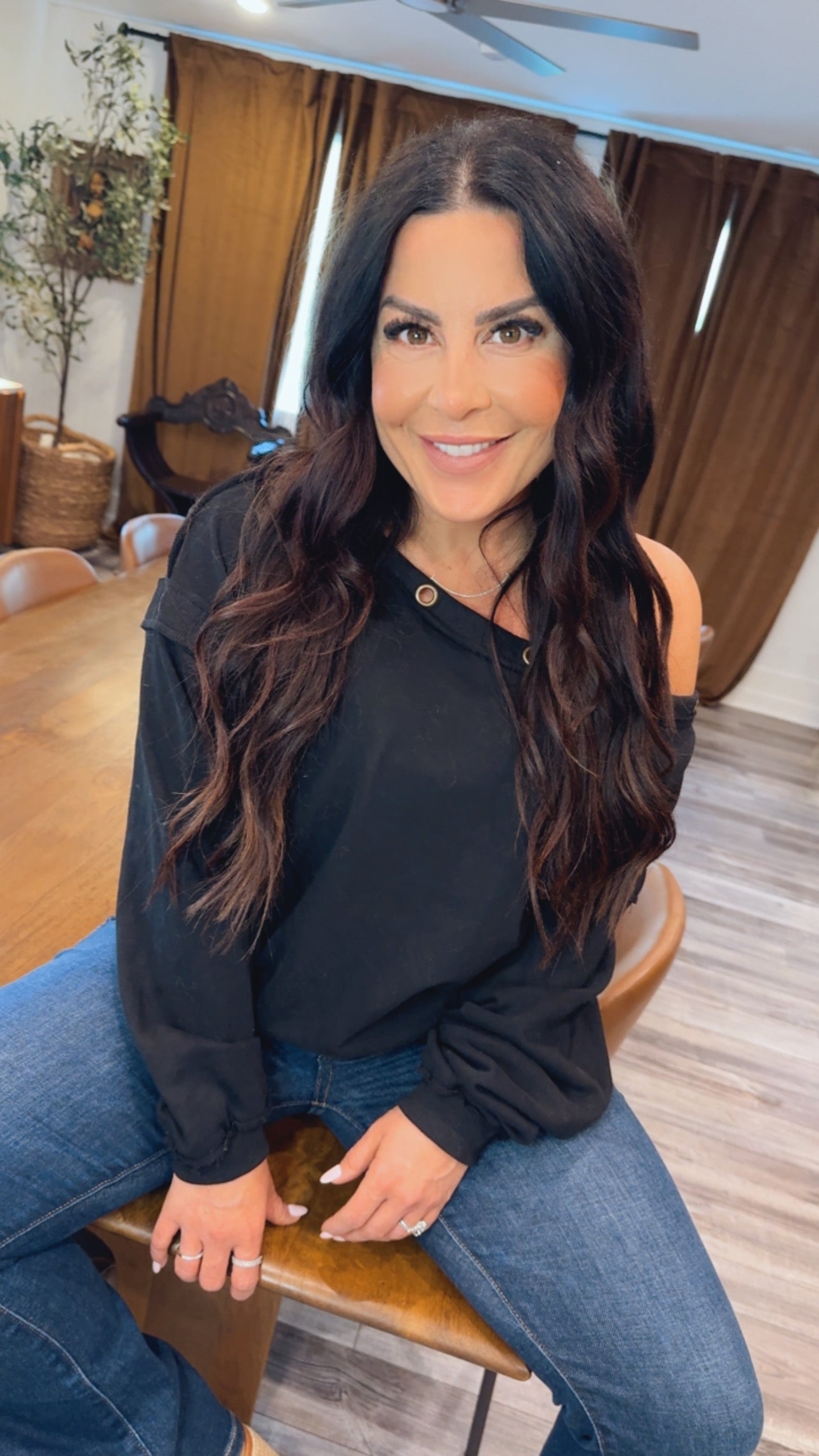 Chic Black and Gold The Greii Crewneck