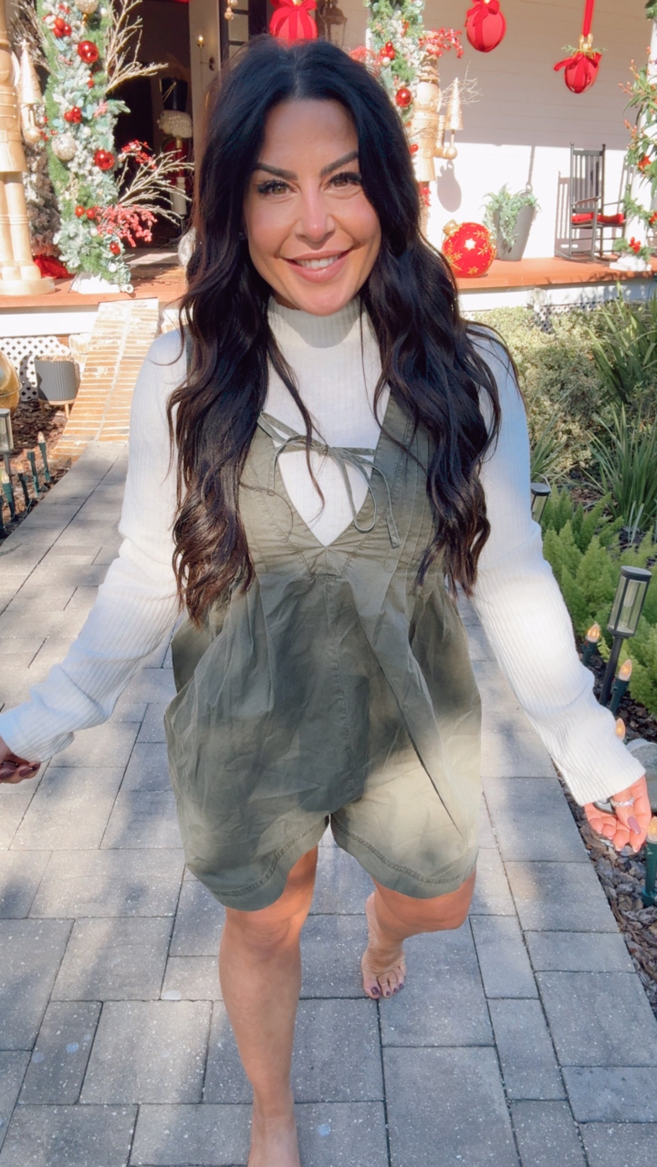 Cozy Co Pleated Vneck Sleeveless Romper