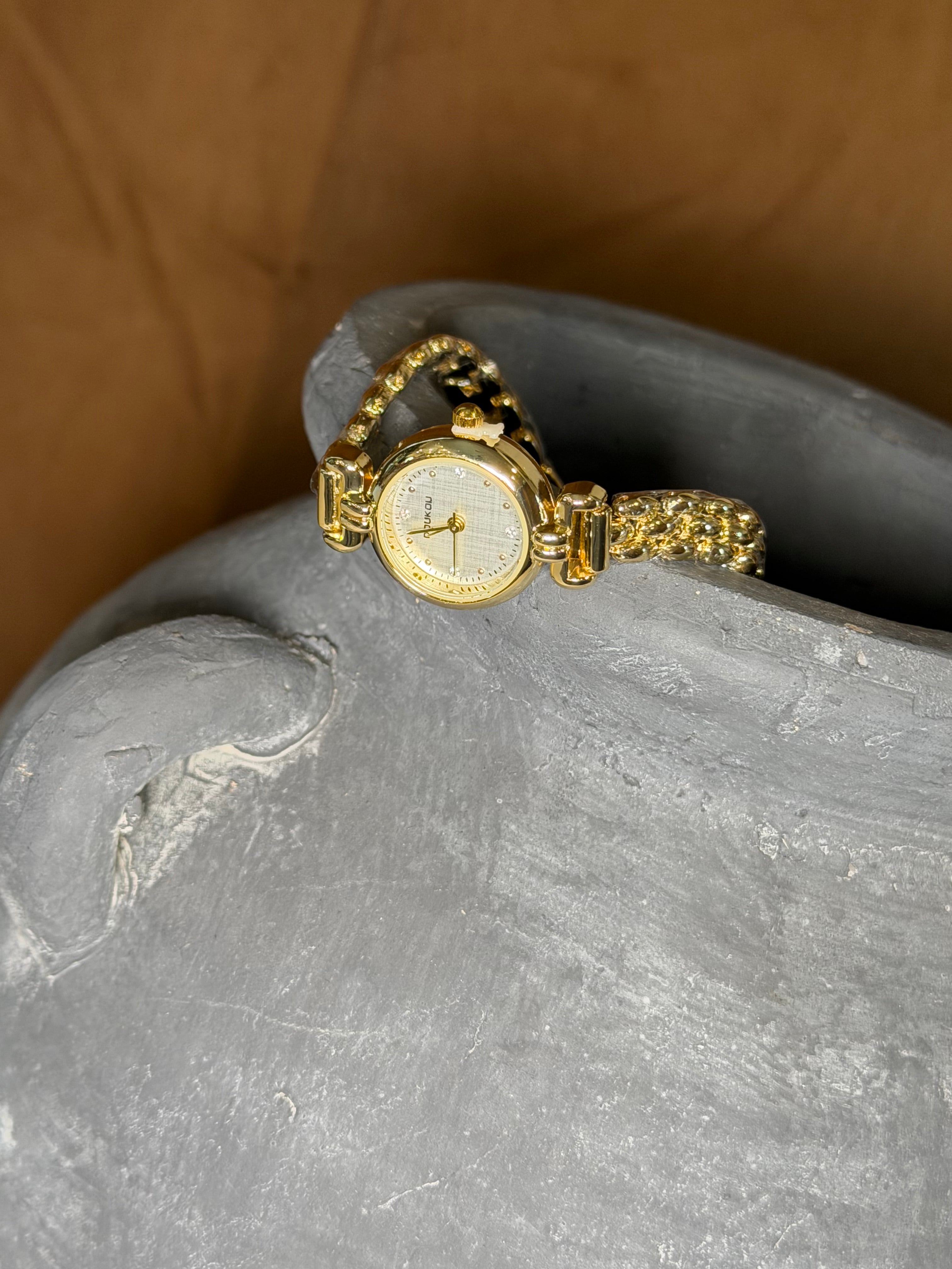 Gold Link Elegant Watch