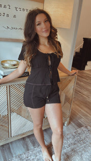 Chic Black and Floral Lace Trim Shorts