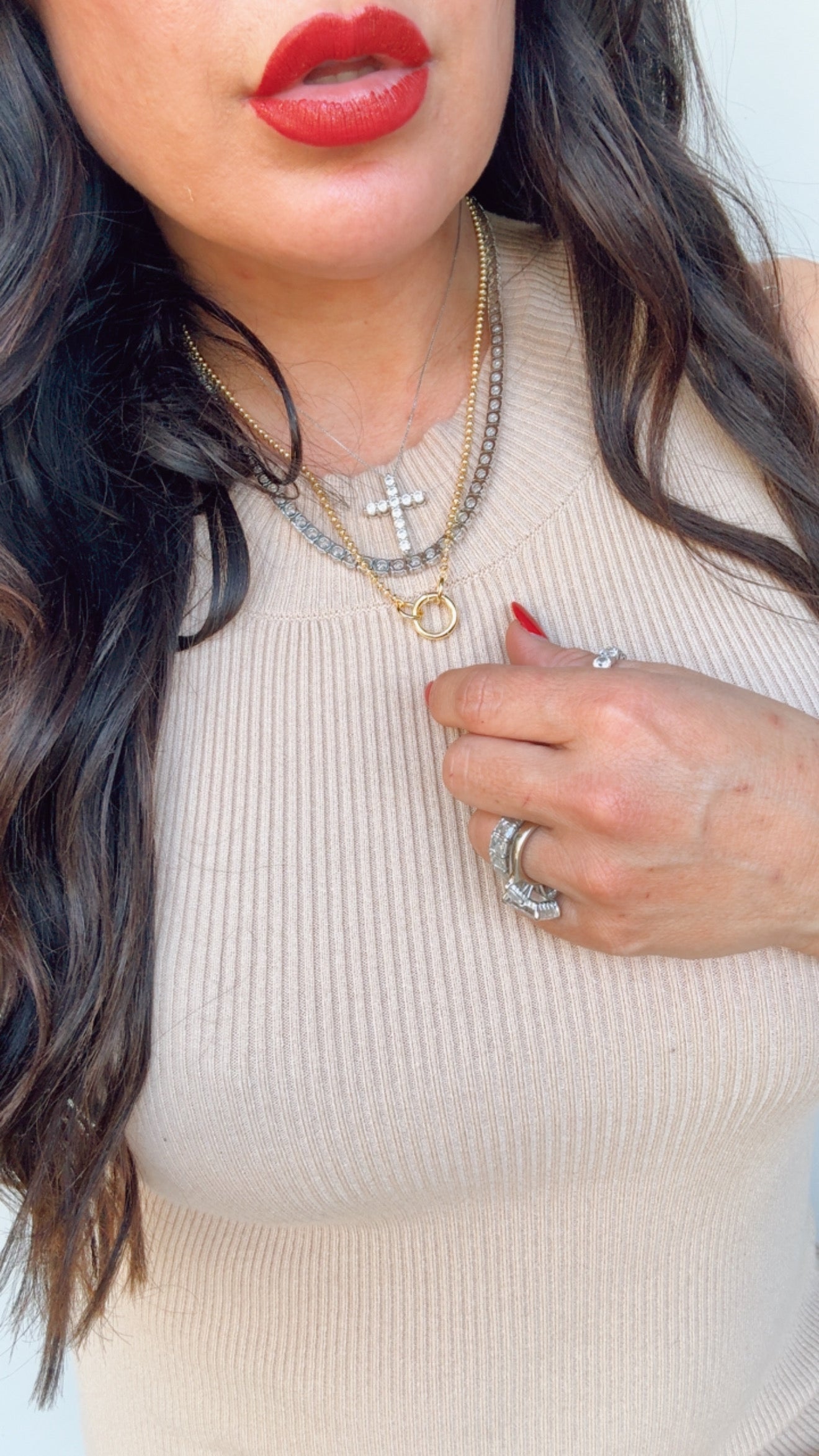 Bella Neane Exclusive Gold Beaded Chain With Circle Pendant