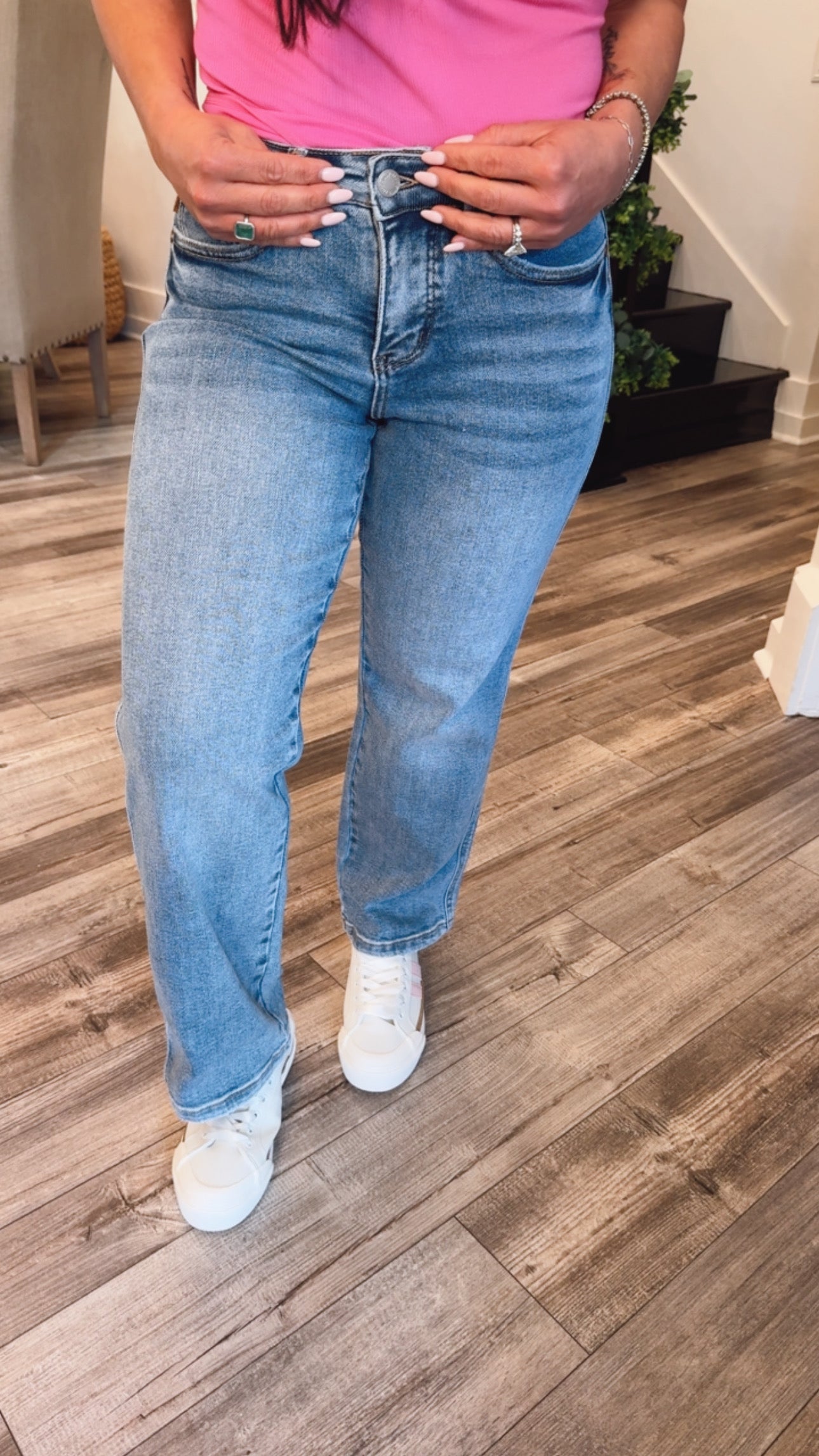 Petite Tummy Control Vintage Wash Straight Leg Judy Blue Jeans