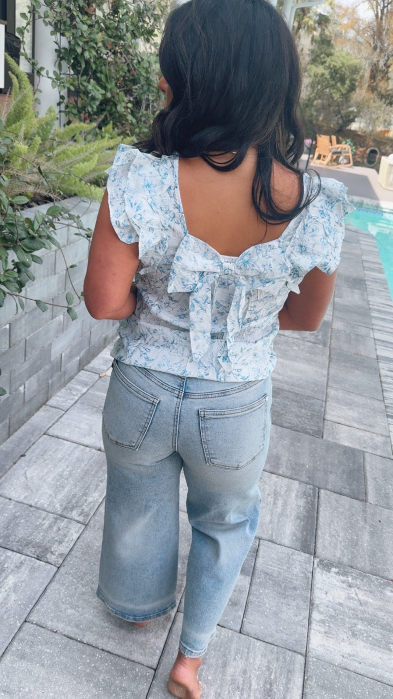 Judy Blue Medium Wash Mid Rise Wide Leg Crop Jeans