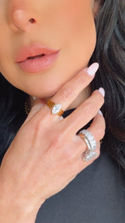 Gold And Crystal Diva Chan Sutt Ring Size 7