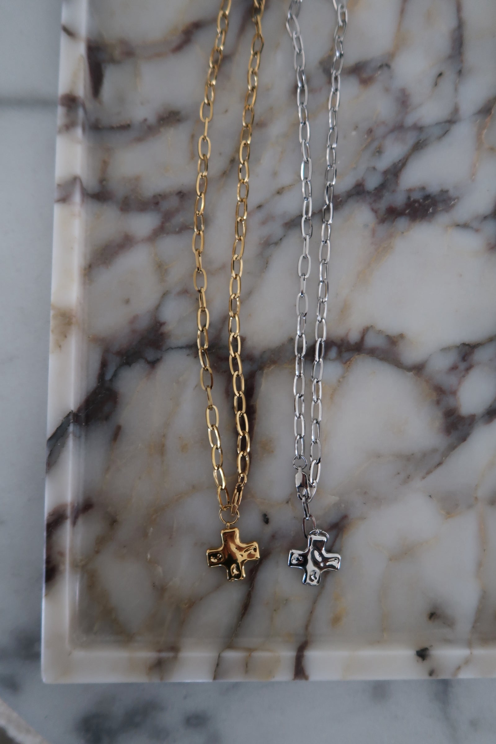 PAPERCLIP CROSS NECKLACE ￼