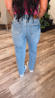 Petite Tummy Control Vintage Wash Straight Leg Judy Blue Jeans
