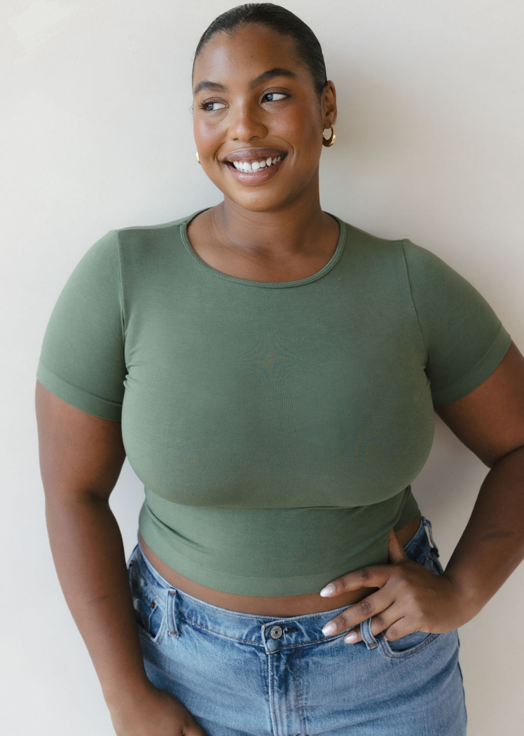 Short Sleeve Waist Length Top (DW)