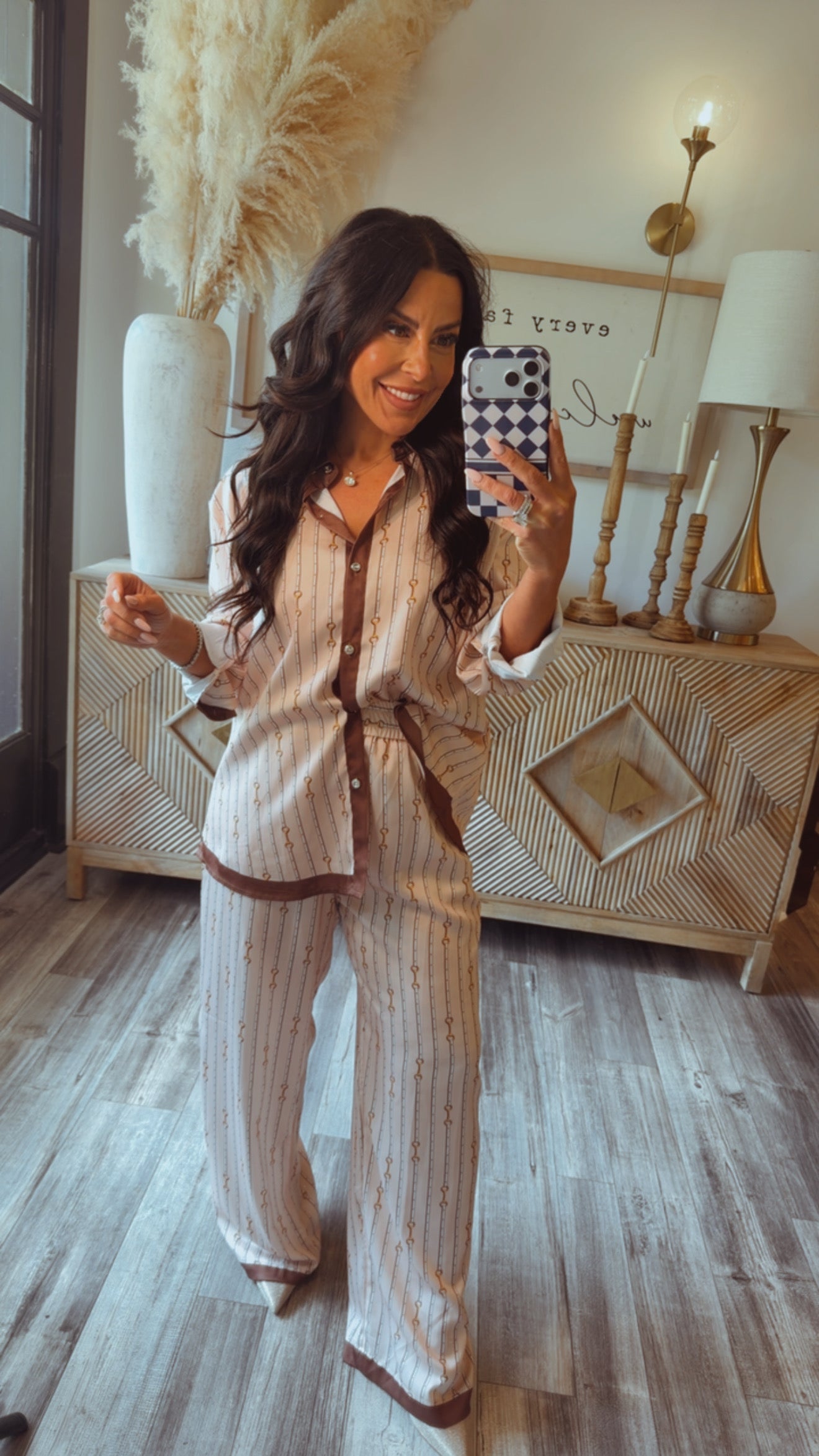 “City Girl” Luxe Elegant Brown and White Horsebuckle 2 Piece Set