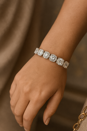 Bella Neane White Gold Halo Stone Stunning  Bracelet