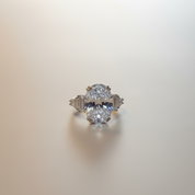 Bella Neane Stunning Oval Diva Stone Ring