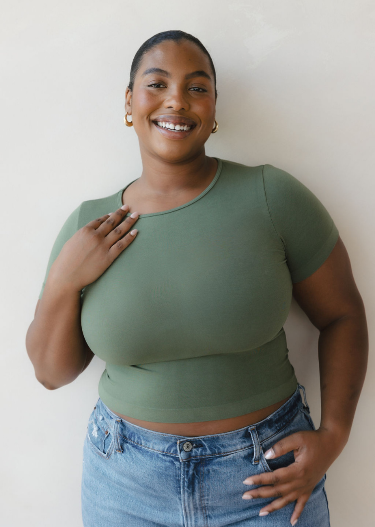 Short Sleeve Waist Length Top (DW)