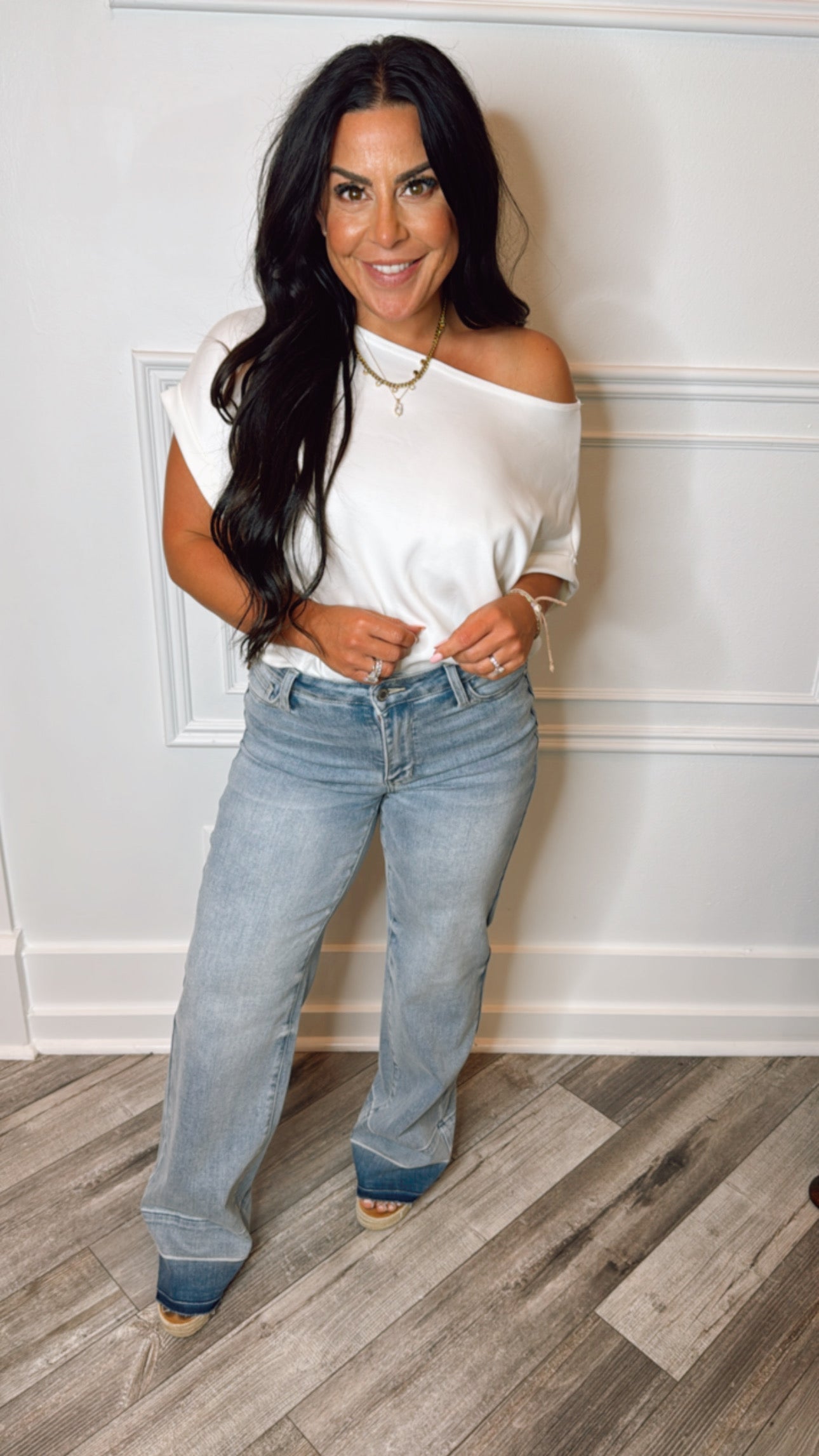 Judy BLue Light Wash Mid Rise Realse Hem