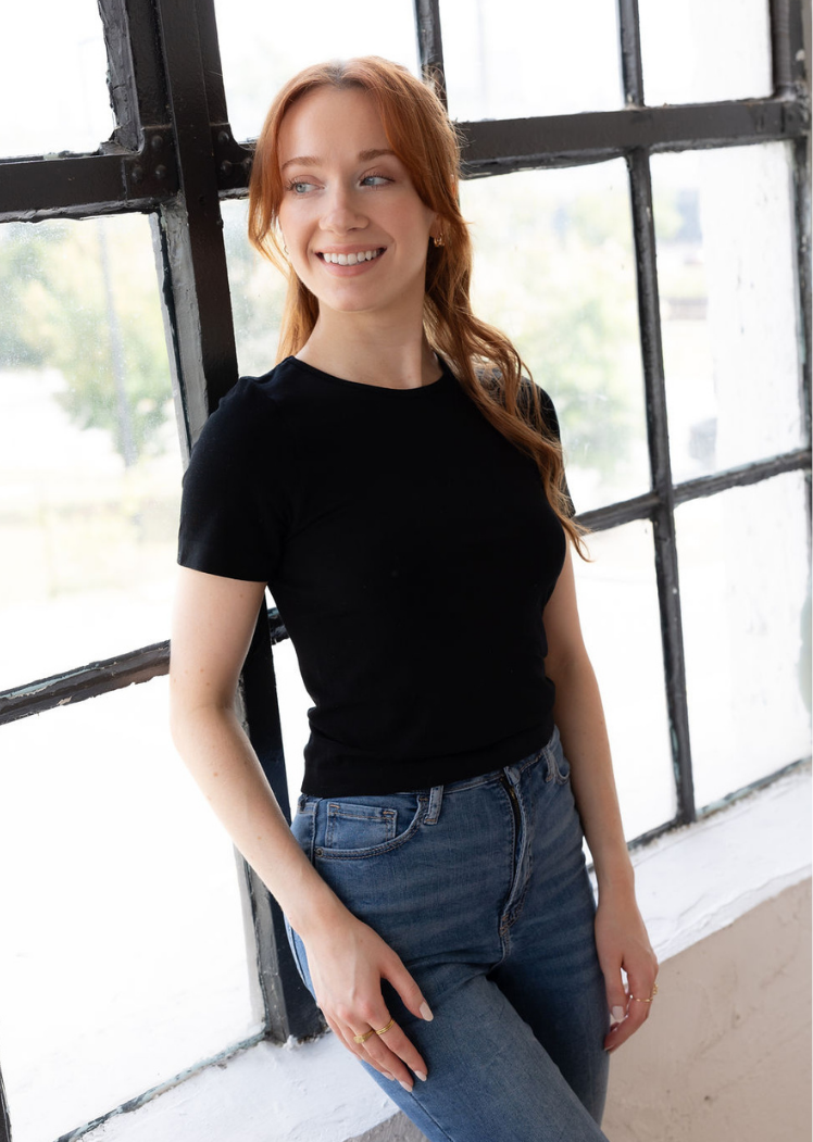 Short Sleeve Waist Length Top (DW)