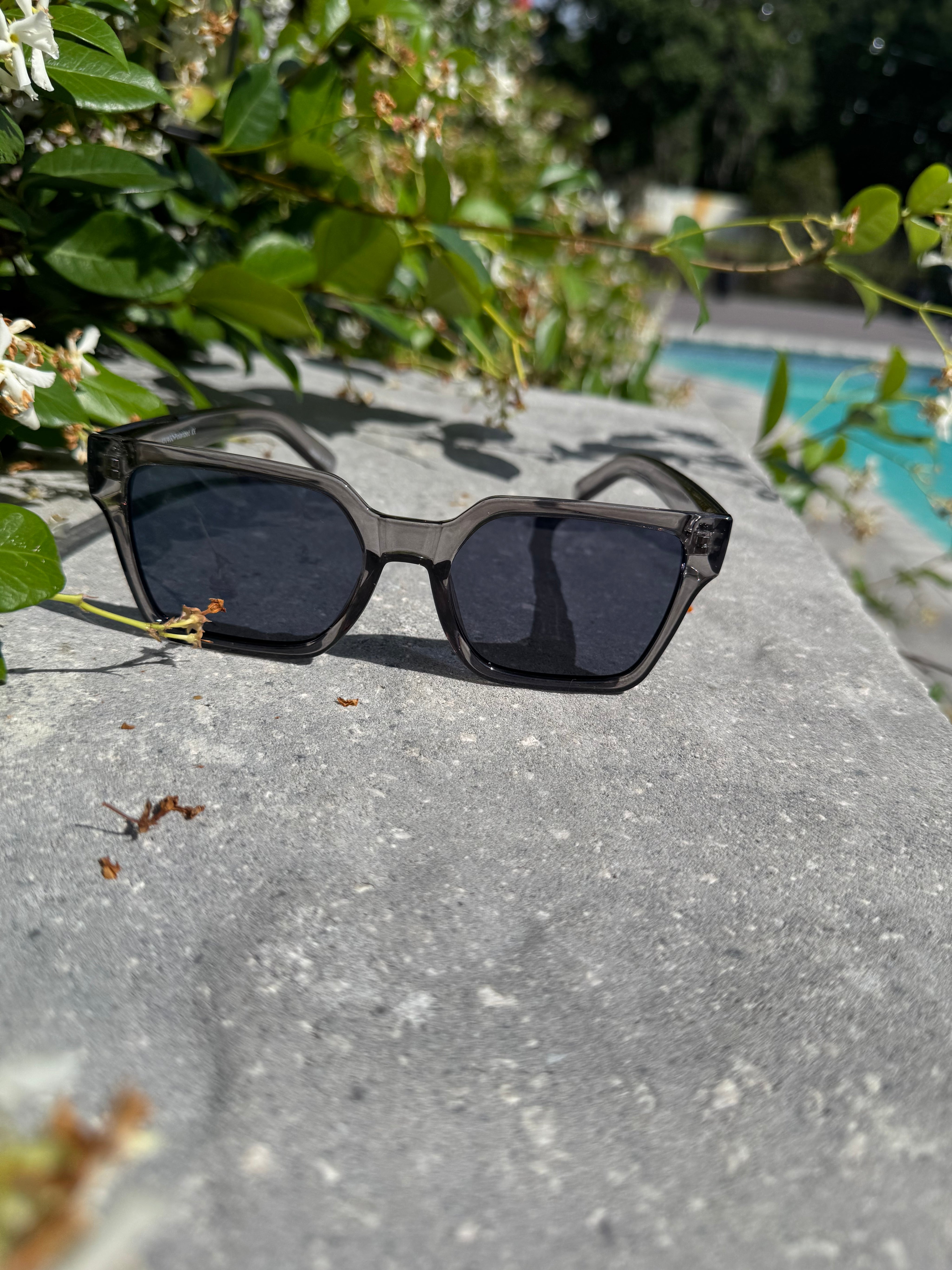 Grey Square Frame Sunnies