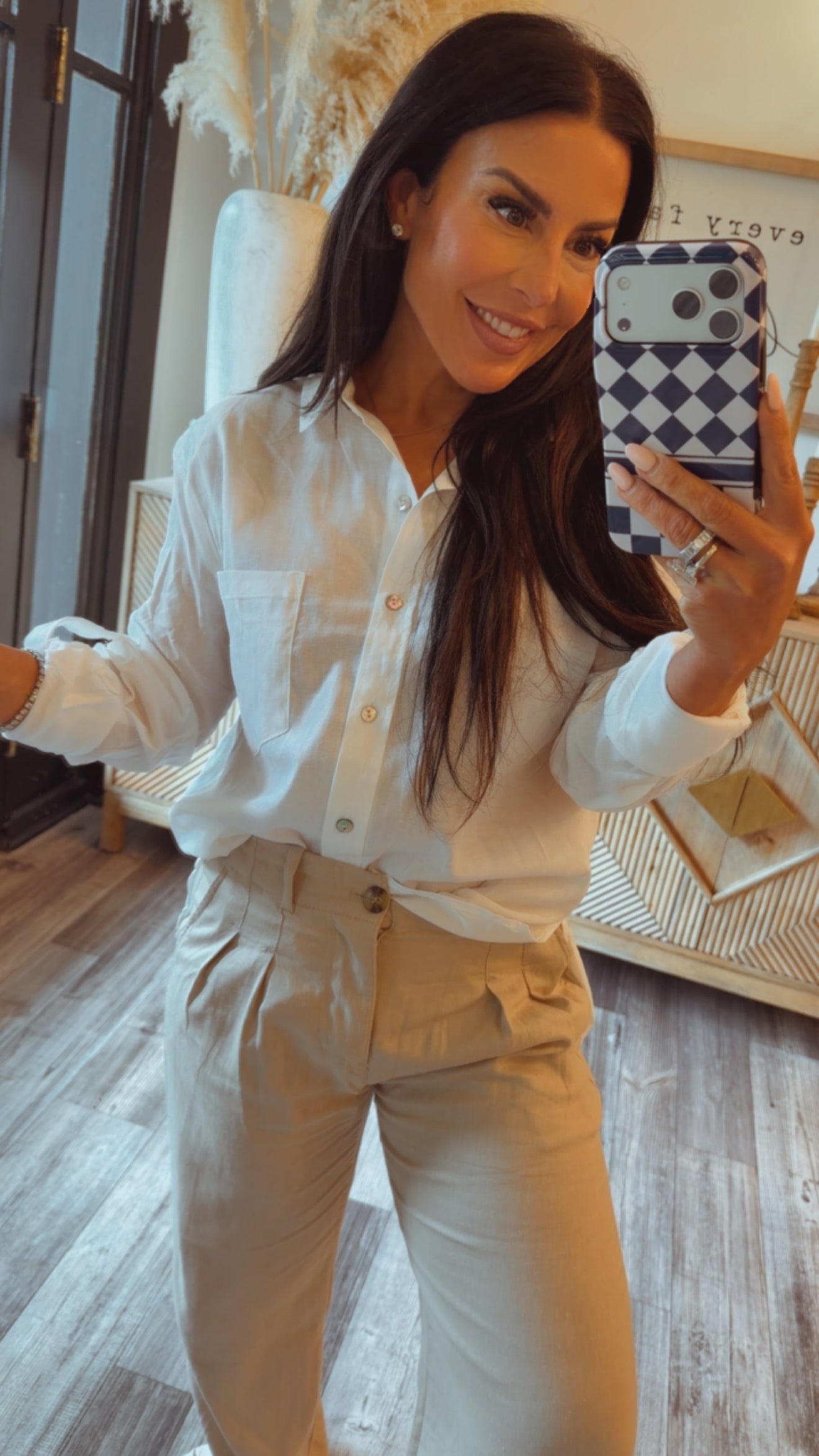 Loose Fit White 1/4 Sleeve Button Up Top