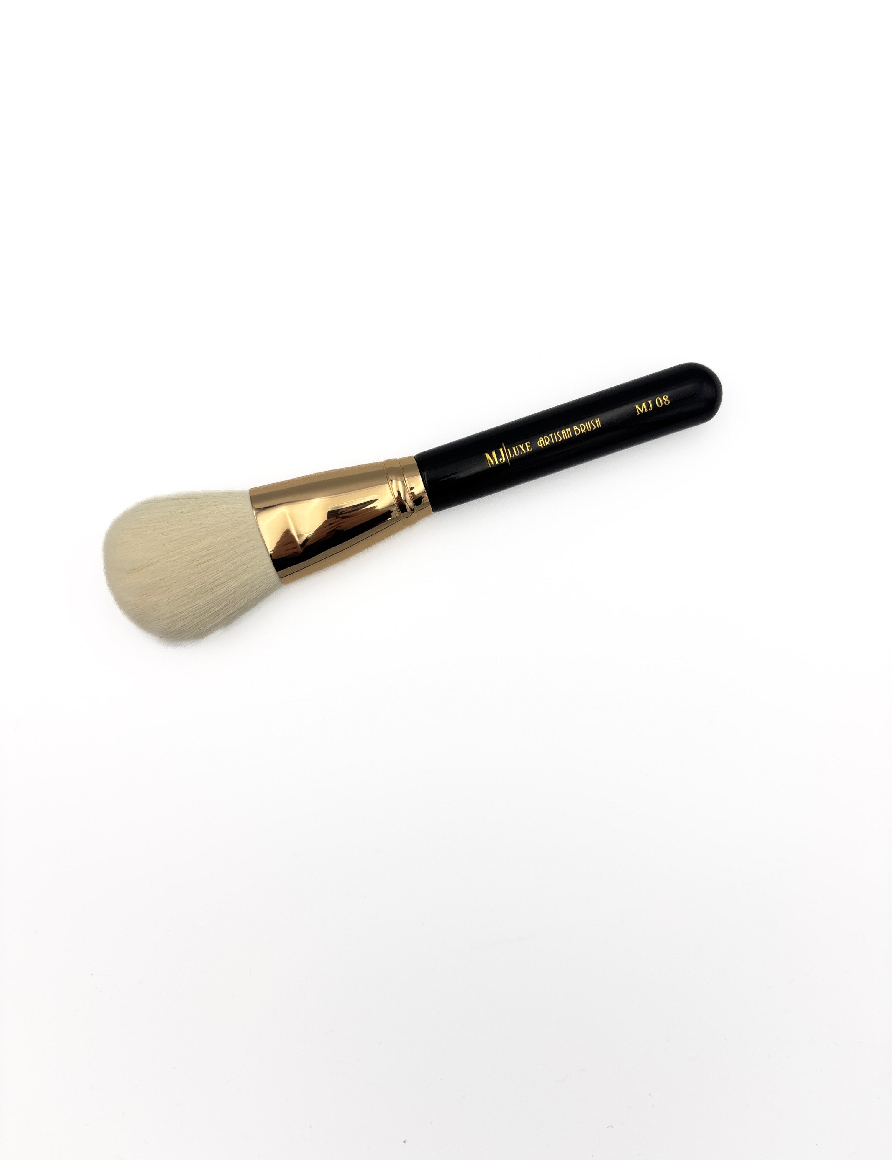 8MJBRUSH_39a23a25-b4bb-440a-aa5f-e50a833c91f4.jpg