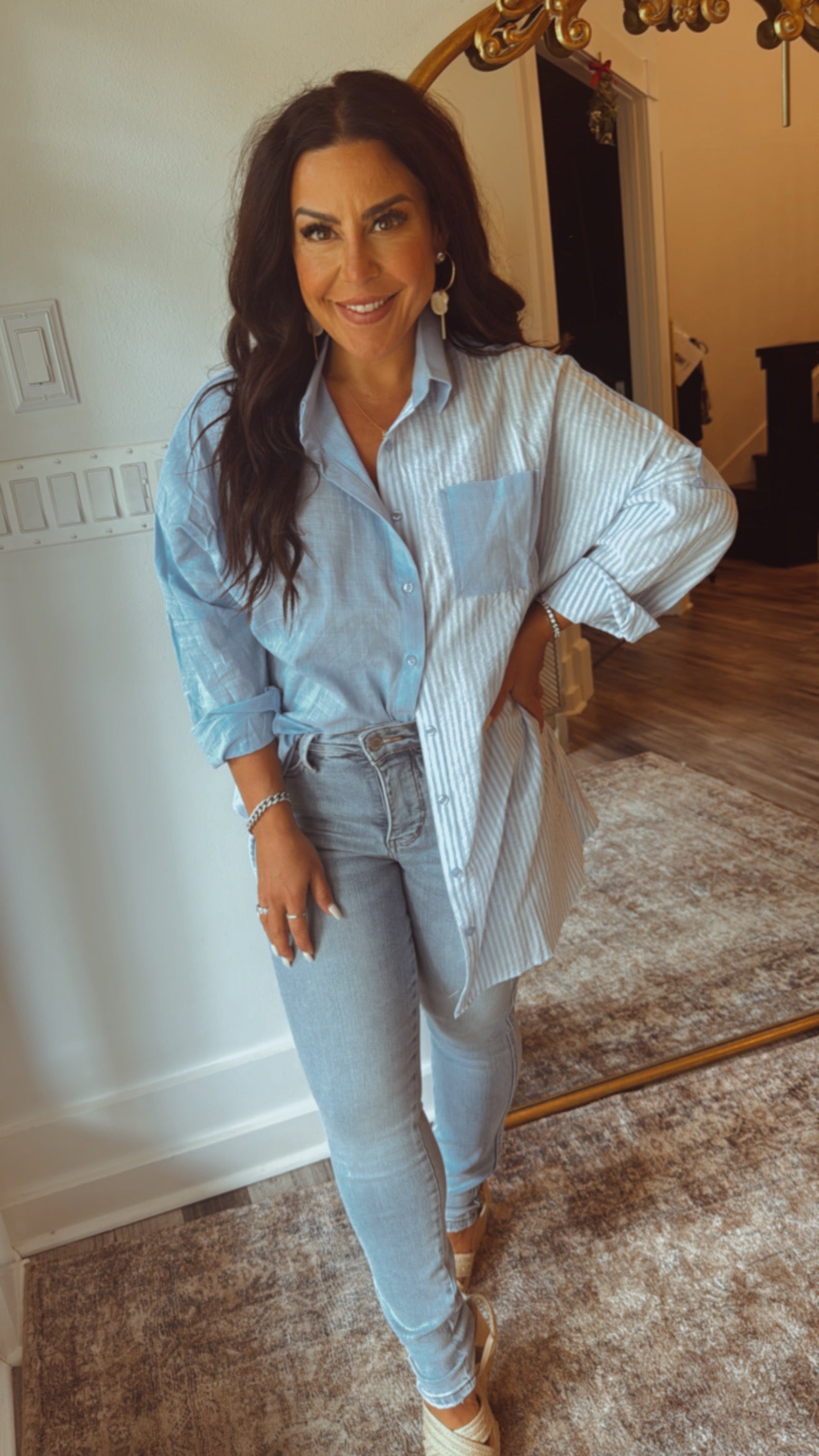 Judy Blue Light Wash Mid RIse Tummy Control Jeans