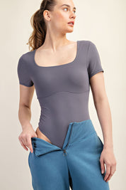 Titanium  Blue Butter Square Neck Short Sleeves Bodysuit Mode 30a