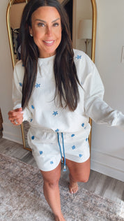 White and Blue Seashell Embroidered Shorts Stich&Co