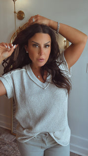 Chic Lightweight  Taupe Knit Vneck Top