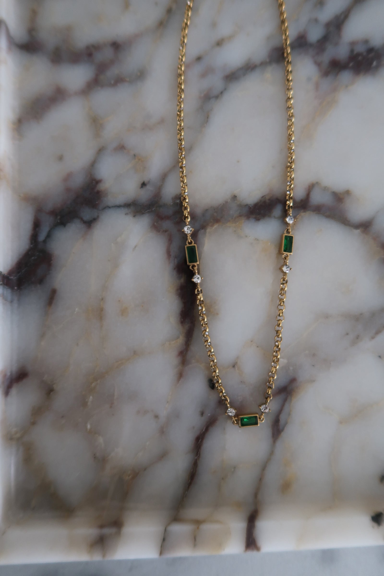 CARLY NECKLACE