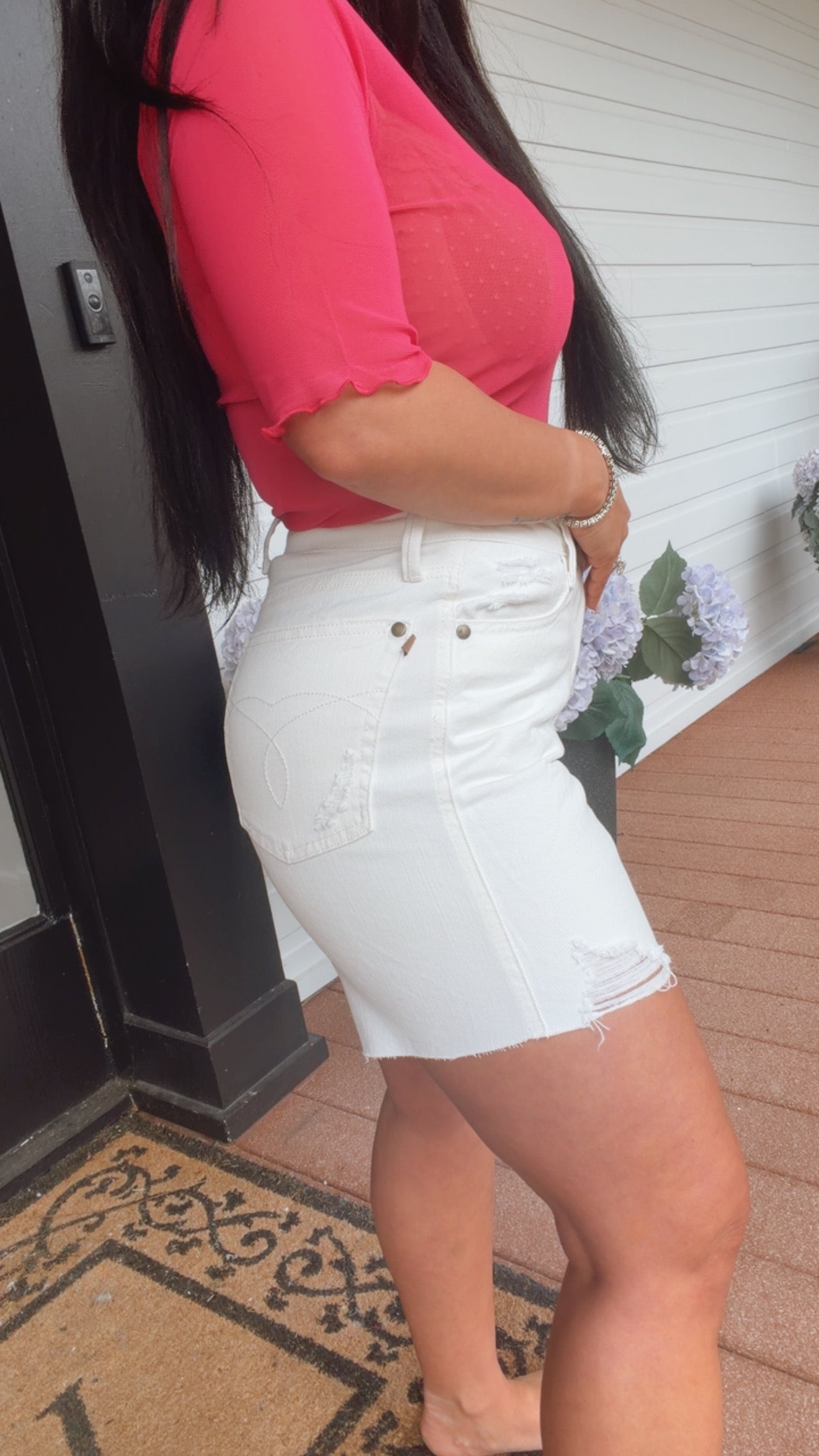 Judy Blue White Distressed Shorts Rigid Magic