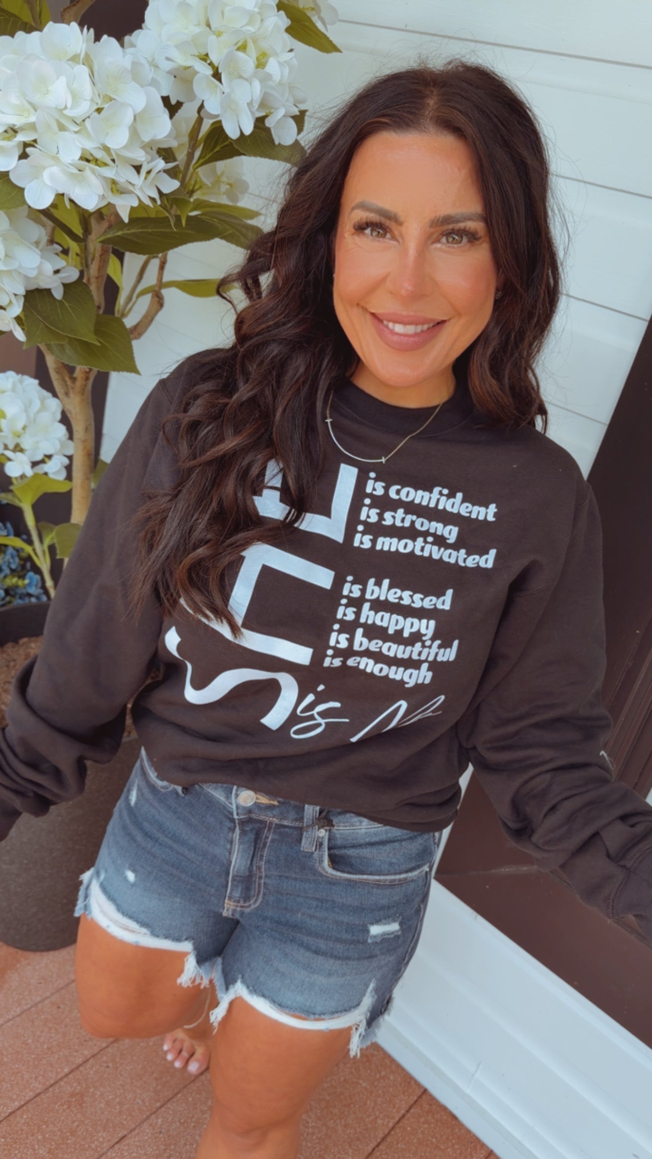 Black Crew Neck Shew Is Me