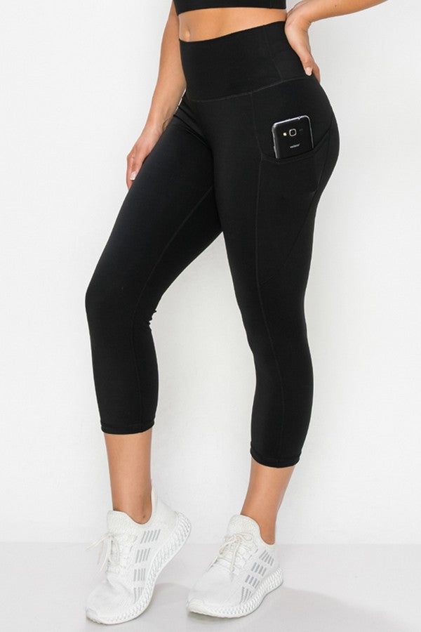 Yelete Black Buttery Soft Activewear Capri Leggings with Pockets 30a