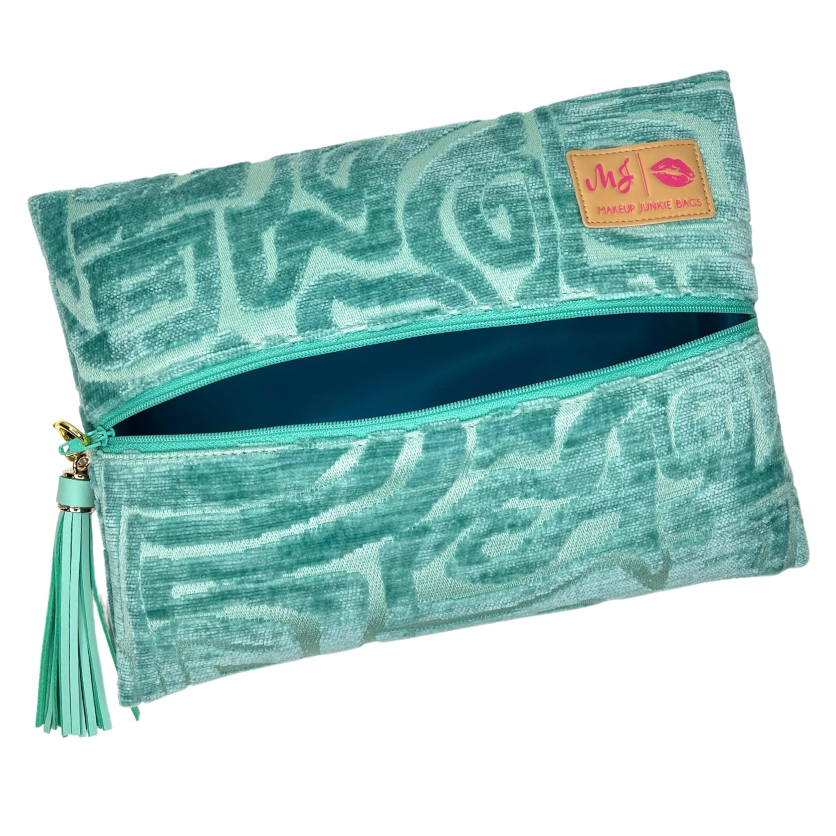 AmazeTurquoise_f0bab76c-a020-4f2b-8d61-51536405d299.jpg
