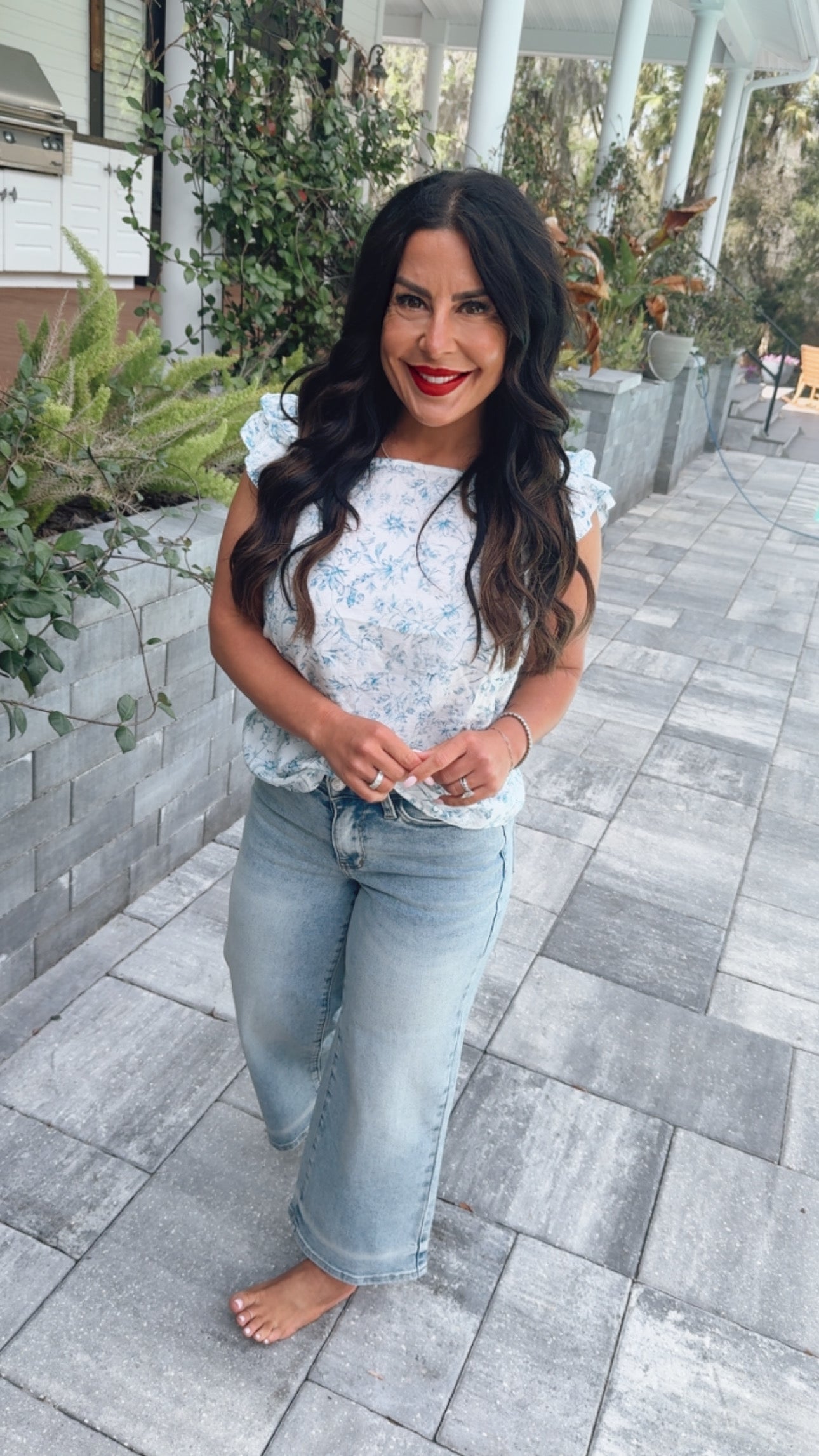 Judy Blue Medium Wash Mid Rise Wide Leg Crop Jeans