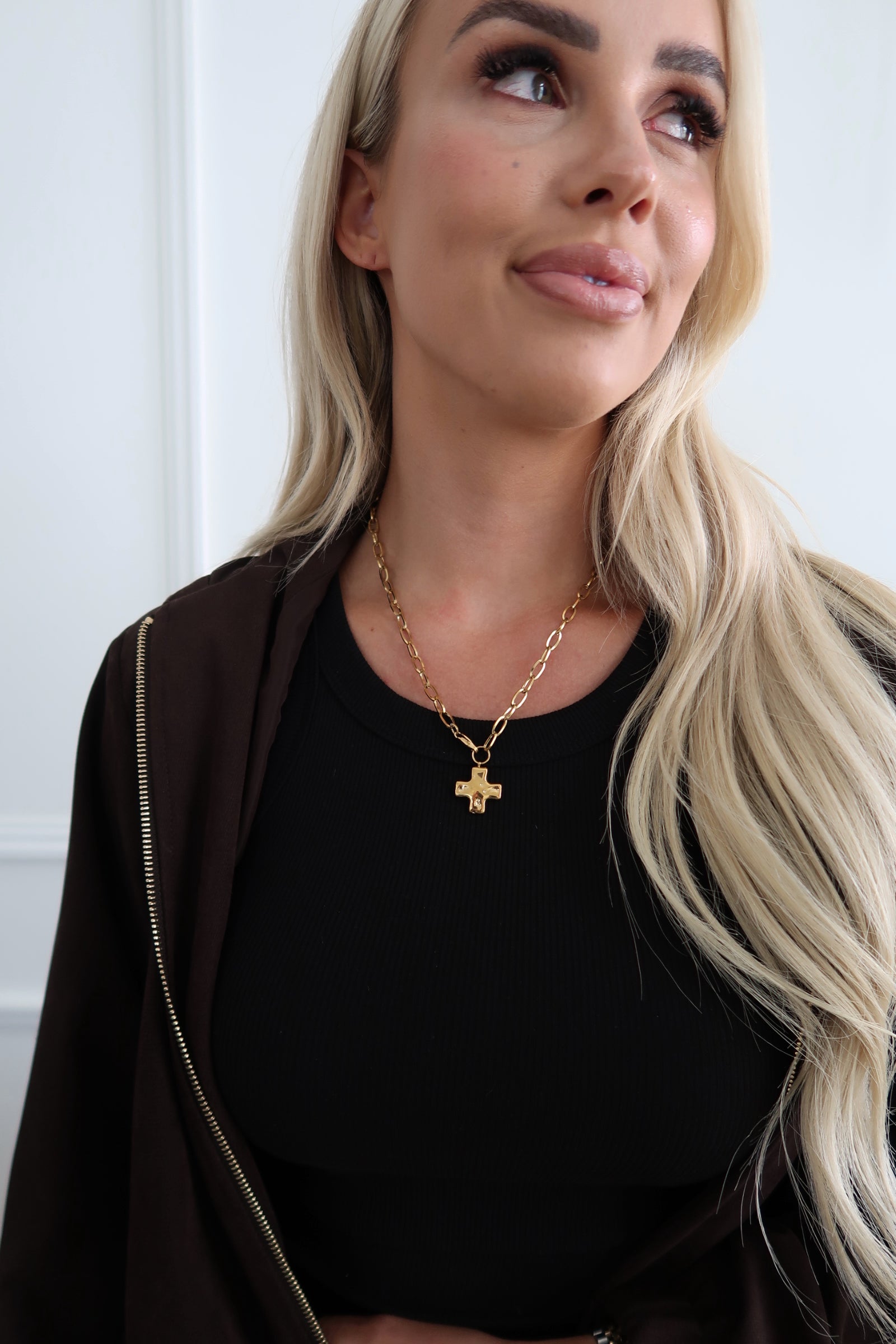 PAPERCLIP CROSS NECKLACE ￼
