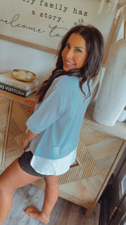 Chic Slate Blue and White Loose Fit Round Neck Top