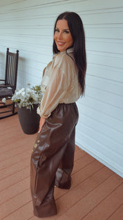 “The Show Stopper ” Sassy Beige Lightweight Long Sleeve Button Up Crop Blouse
