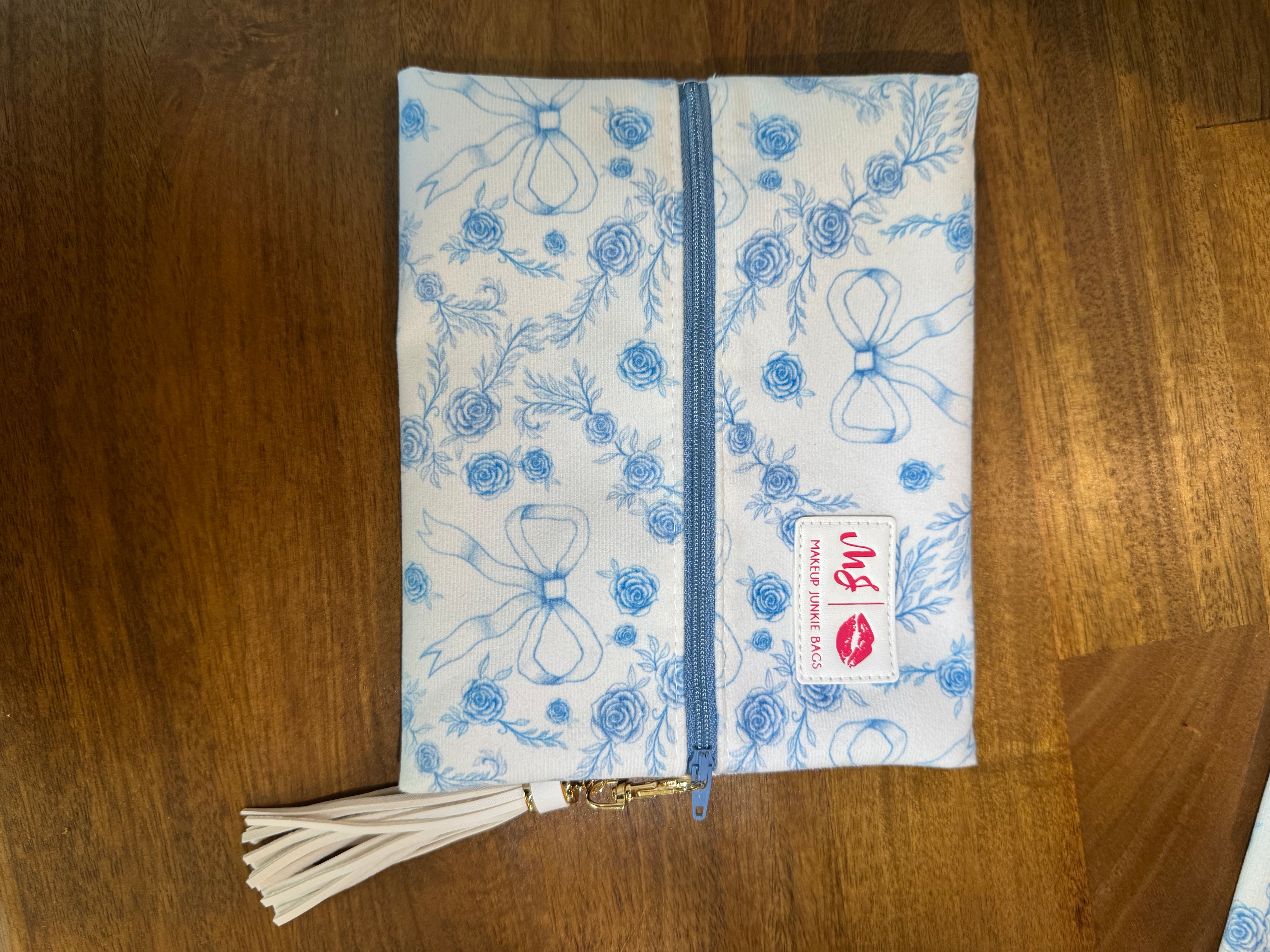 Jeaneane's Custom Make Up Junkie Bag Bows and Roses