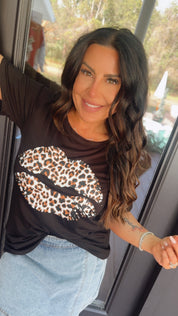 Ultra Soft Black Leopard Lips Top