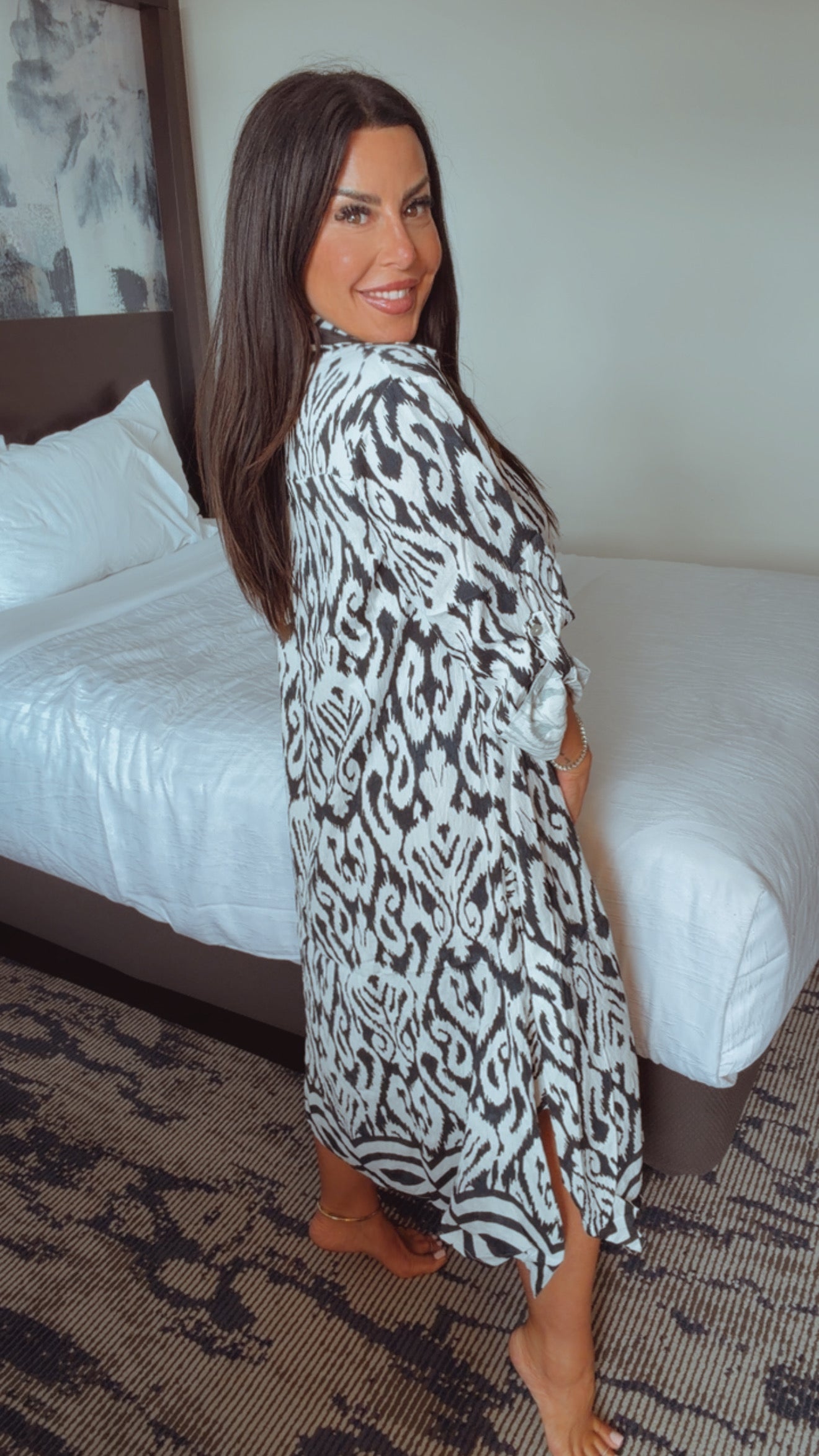 Chic Navy and White Patterned Dress