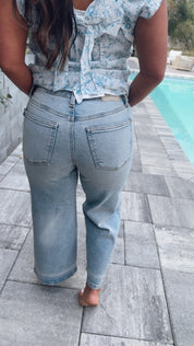 Judy Blue Medium Wash Mid Rise Wide Leg Crop Jeans