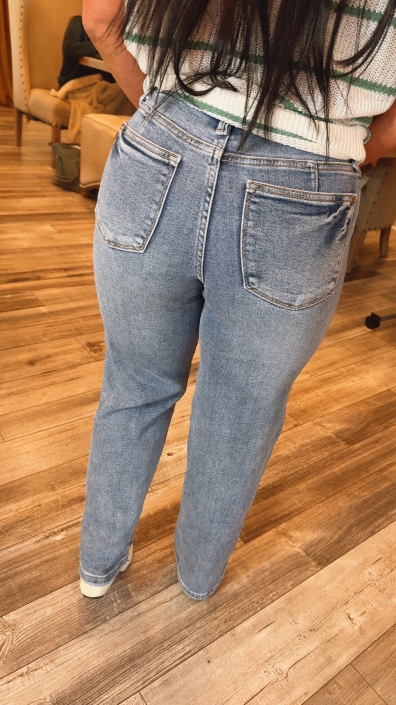 Petite Tummy Control Vintage Wash Straight Leg Judy Blue Jeans