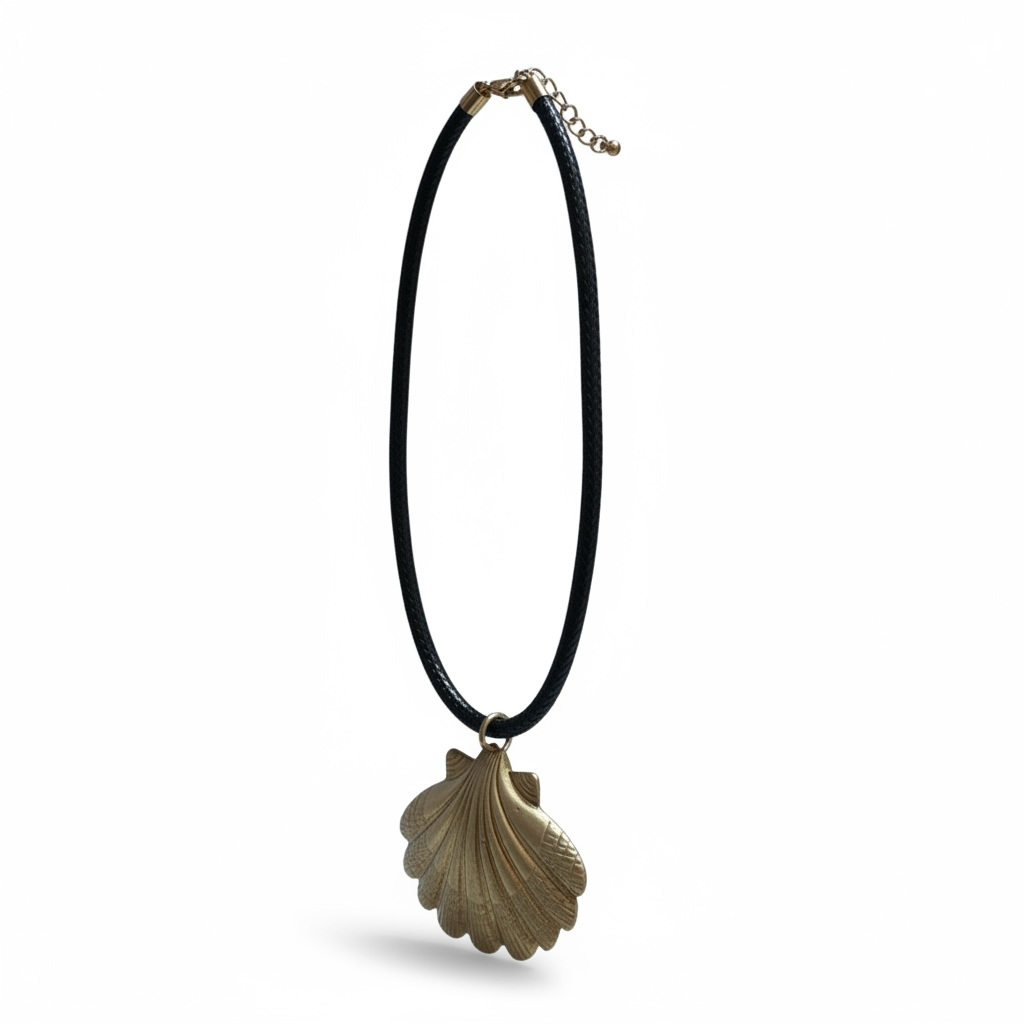 Black and Gold Large Seashell Necklace